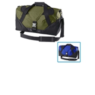 Bolso de Viaje
CÓDIGO: CCD15 	
Bolso de viaje modelo "Journey" en tela raquelada polyester 600D.
• Tamaño: 53 x 27 x 20 cm.
• Colores: Azul (02), Verde Militar (06).
• Factibilidad Logo: Serigrafía o Bordado.
